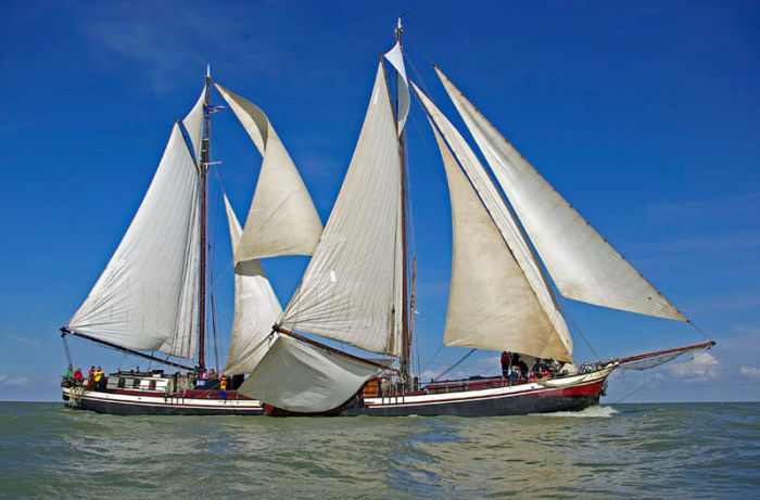 Johanna Engelina onder zeil